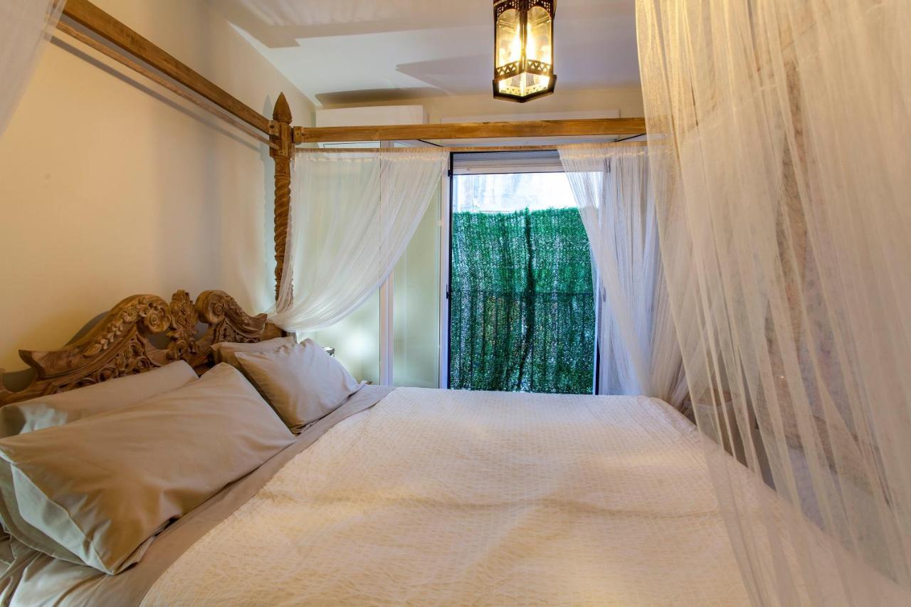 Luxurious & Alluring Home In Historic Town บาเลนเซีย ภายนอก รูปภาพ