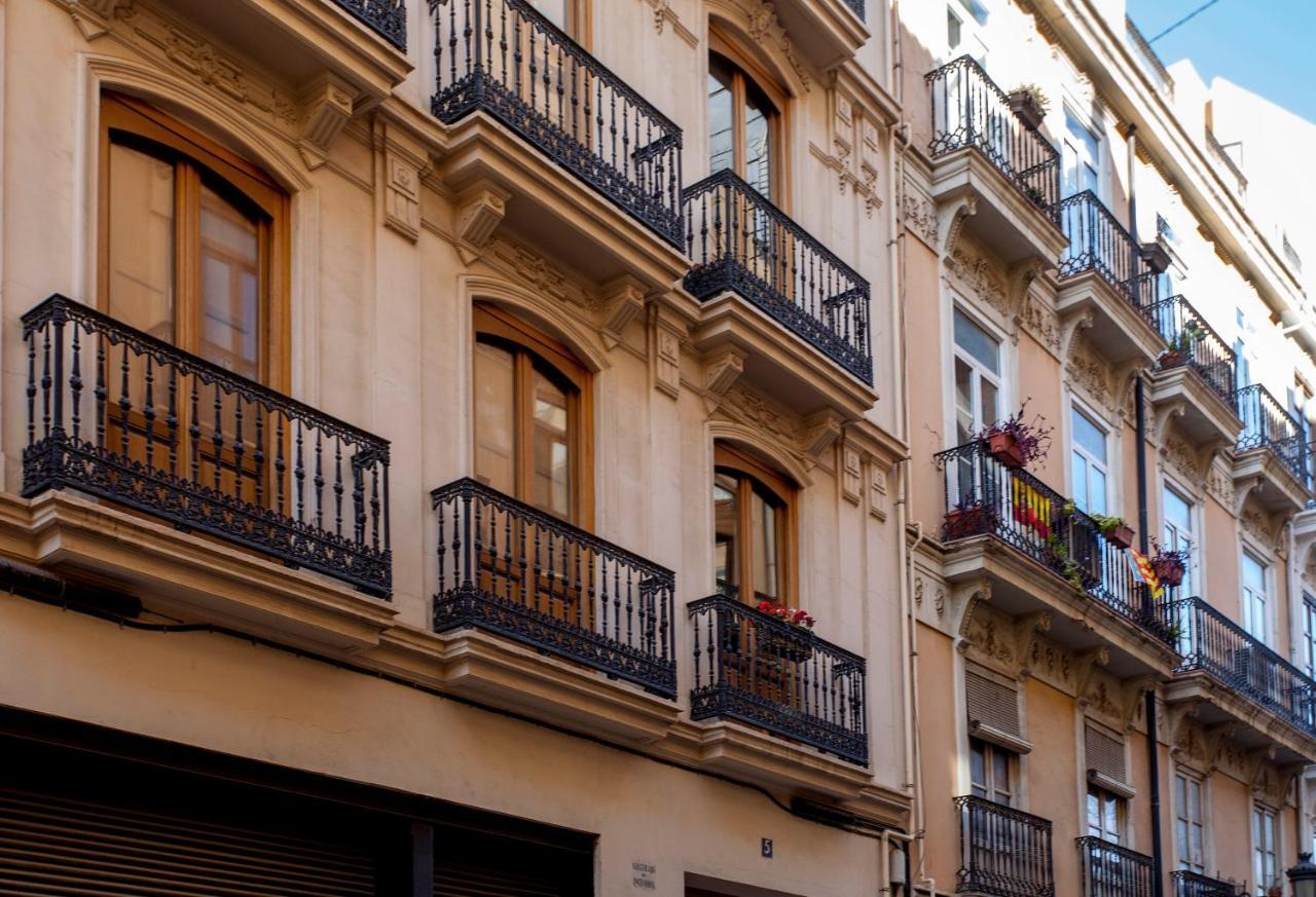 Luxurious & Alluring Home In Historic Town บาเลนเซีย ภายนอก รูปภาพ